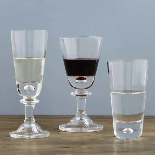 Tangen Klar Rødvinsglass 15 cl<HADELAND GLASSVERK Hot