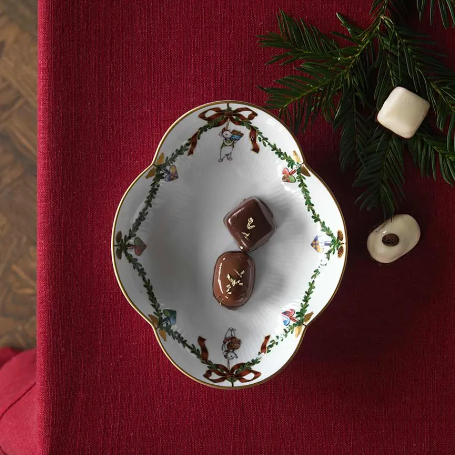 Stjerne Riflet Serveringsfat 17,5cm<ROYAL COPENHAGEN Outlet